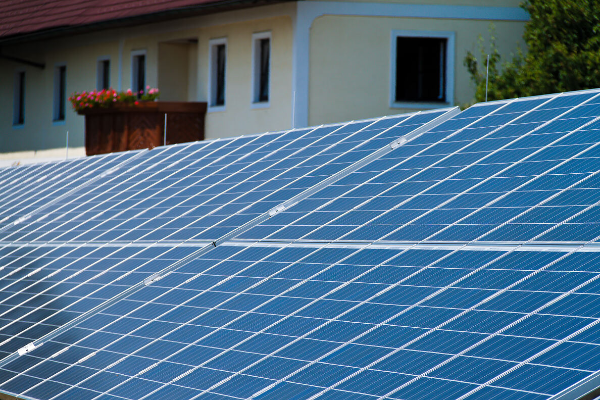 Alternative Solar Energie. Sonnenenergie Kraftwerk.